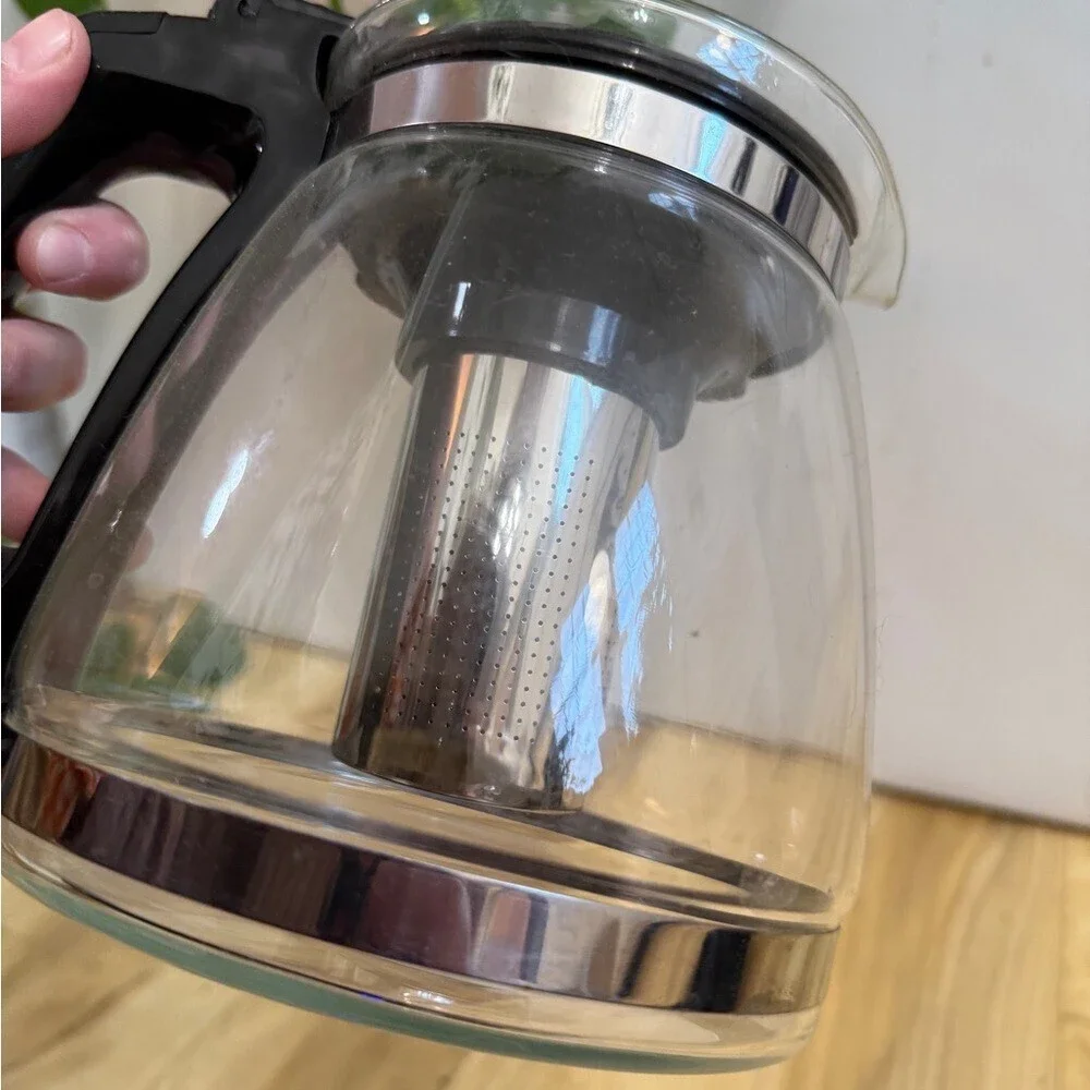 Glass Teapot with Black Handle